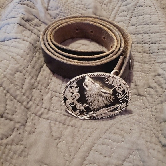 Siskiyou Buckle Co 3D Wild Wolf Howling Leaf Belt Buckle Gray Black Vintage 1995 - Picture 2 of 8